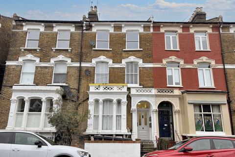 2 bedroom flat for sale, Flat C, 73 Digby Crescent, Finsbury Park, London, N4 2HS