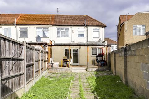 5 bedroom end of terrace house for sale, Larmans Road, Enfield