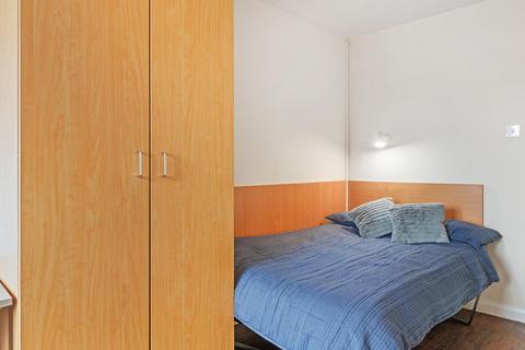 undefined, Derwent Way, Nottingham NG7