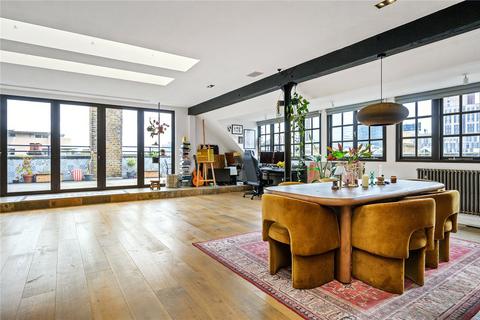 2 bedroom penthouse for sale, Middlesex Street, Spitalfields, E1