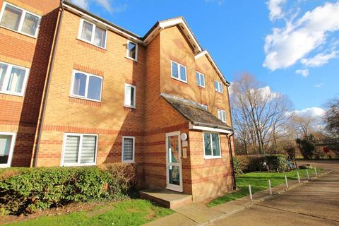 1 bedroom flat to rent, Bream Close, Tottenham, London, N17