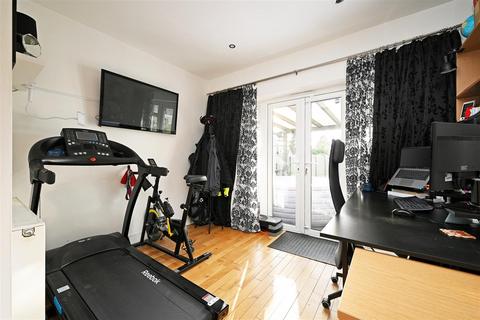 20 Downing Road, Sheffield, S8 7SH