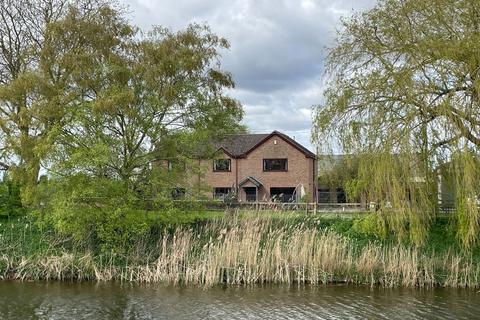 5 bedroom detached house for sale, Euximoor, Christchurch