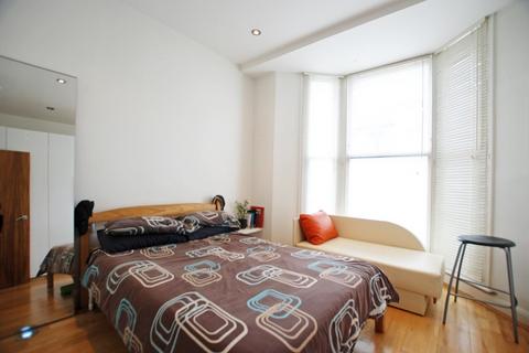 1 bedroom flat to rent, Medina Road, Holloway