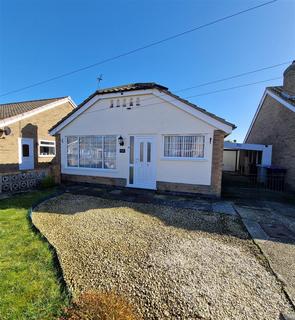 2 bedroom bungalow to rent, Camelot Gardens, Sutton on Sea