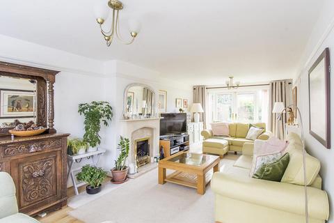 5 bedroom detached house for sale, Spring Close, Lutterworth