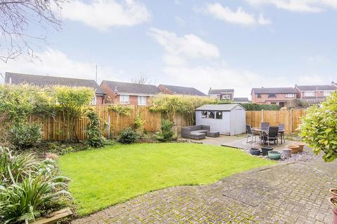 5 bedroom detached house for sale, Spring Close, Lutterworth