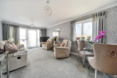 2 bedroom apartment for sale, Patrons Way East, Denham Garden Village, Denham, Buckinghamshire, UB9