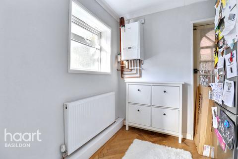 13 The Slades, Basildon, SS16 4SG