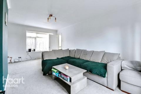 13 The Slades, Basildon, SS16 4SG