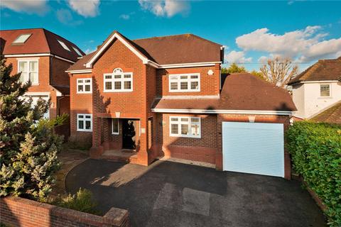 5 bedroom detached house to rent, Warren Close, Esher, Surrey, KT10