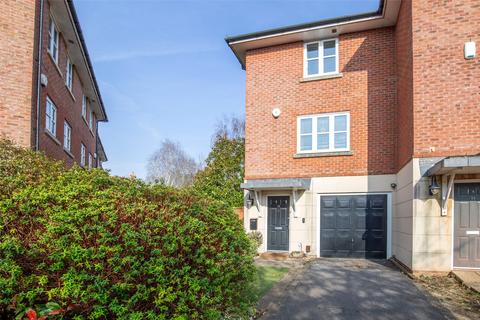 3 bedroom townhouse for sale, Royal Victoria Park, Bristol, BS10