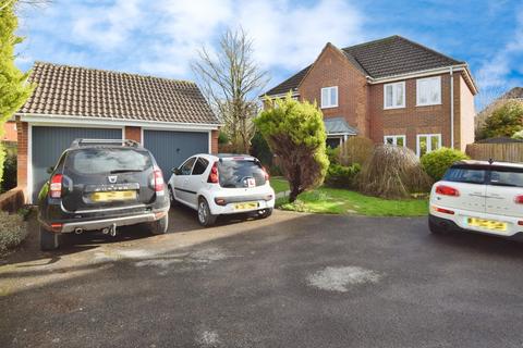 1 Chambers Avenue, Amesbury, Salisbury, SP4 7XJ