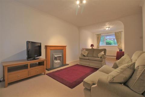 3 bedroom detached house to rent, Roman Road, Abbeymead, Gloucester