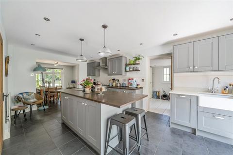 Hoptons Lanham Lane, Winchester, SO22 5JT