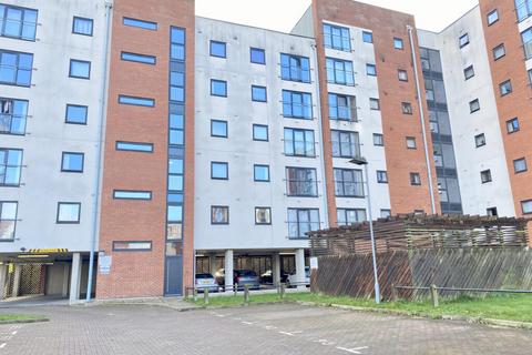 2 bedroom flat to rent, Pilgrims Way, Salford Quays, Salford, M50