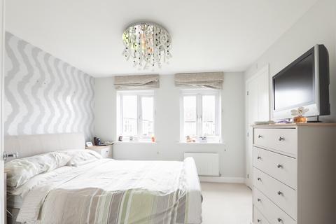 4 Empire Drive, Carterton, OX18 1BY