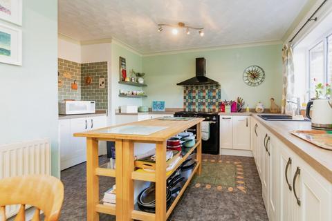 4 bedroom detached bungalow for sale, High Street, Great Houghton, Barnsley