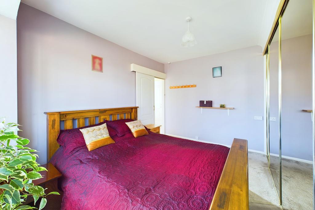 Main bedroom