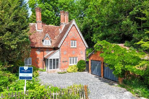 undefined, The Village, Salisbury SP5