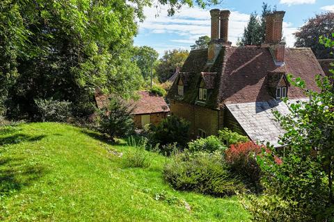 undefined, The Village, Salisbury SP5