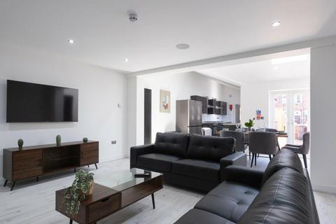 4 bedroom house to rent, Avondale Street, Lincoln LN2