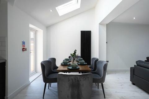 4 bedroom house to rent, Avondale Street, Lincoln LN2