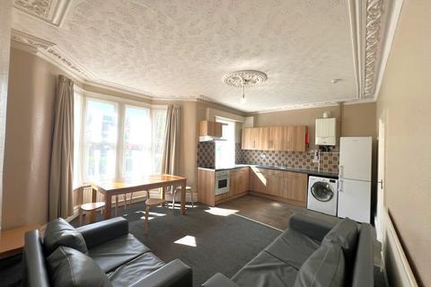 5 bedroom house share to rent, Manor Road, Bristol BS7