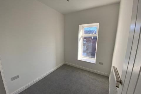 17 Elm Road, Neath, SA11 2LY