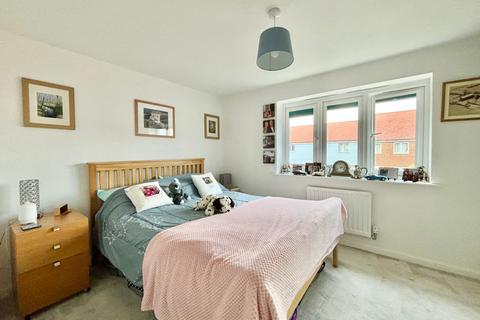 2 bedroom semi-detached house for sale, Tulip Way, Bexhill-on-Sea, TN40