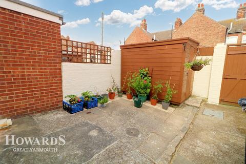 2 bedroom terraced house for sale, Garfield Road, Great Yarmouth