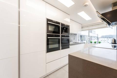 2 bedroom penthouse to rent, Heron Place, Marylebone, London, W1U