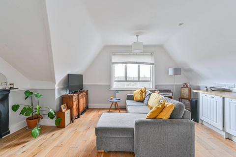 2 bedroom flat for sale, Grove Park, Camberwell, London, SE5