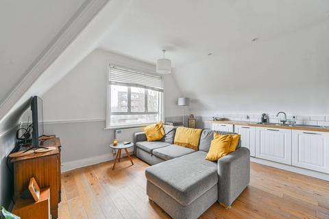 2 bedroom flat for sale, Grove Park, Camberwell, London, SE5