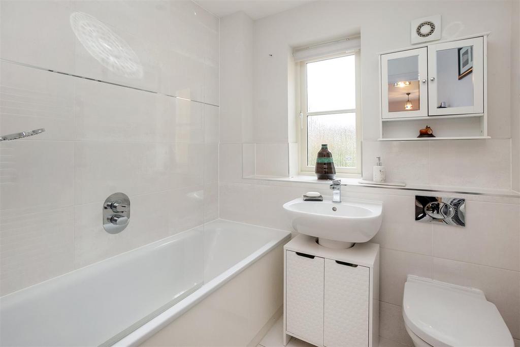 16 Porter Close-12.jpg