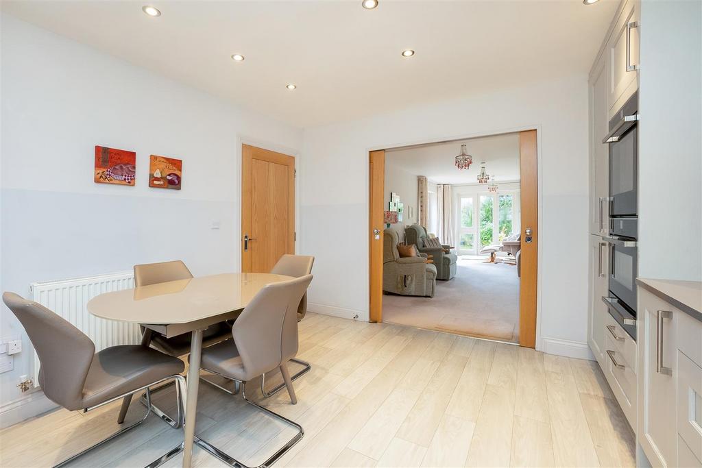 16 Porter Close-7.jpg