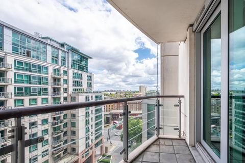 2 bedroom flat for sale, St George Wharf, Vauxhall, London, SW8