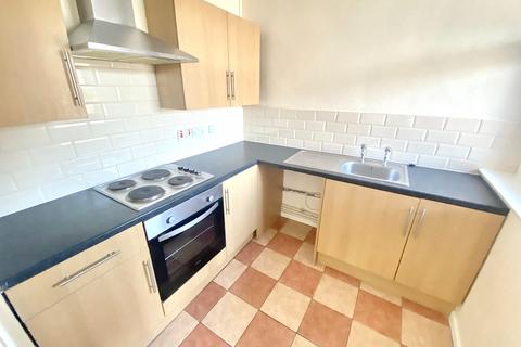 2 bedroom flat to rent, School Road, Wolverhampton WV6