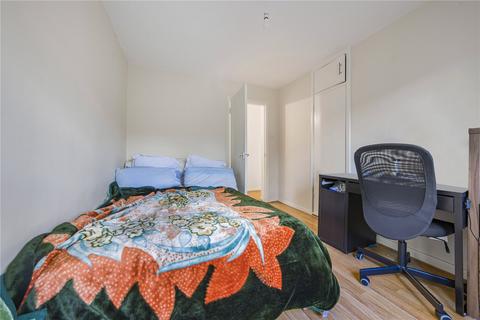 3 bedroom apartment for sale, Hepple Close, Isleworth