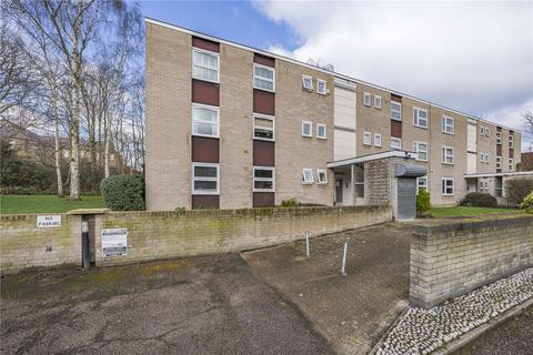13 Hepple Close, Isleworth, TW7 6AY