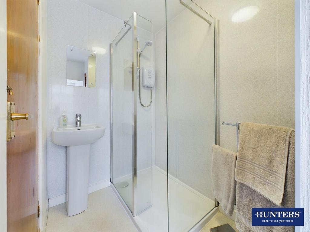 Coach House - Shower Room