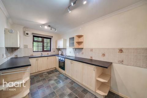 15 Bramble Road, Witham, CM8 2XA