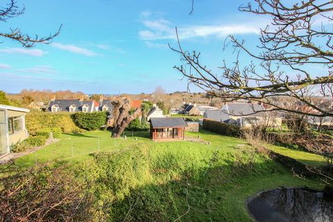 4 bedroom property for sale, Hautes Mielles, Vale, Guernsey, GY3