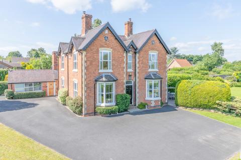 4 bedroom detached house for sale, Oldwood Road, Tenbury Wells, Worcestershire, WR15 8TA
