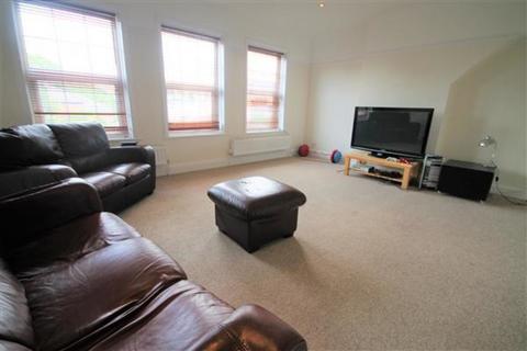 3 bedroom apartment to rent, Carbery Lane, Bournemouth