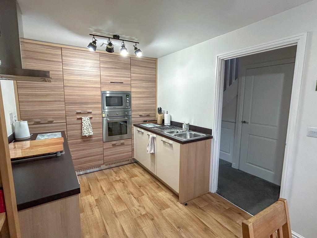 Kitchen 2