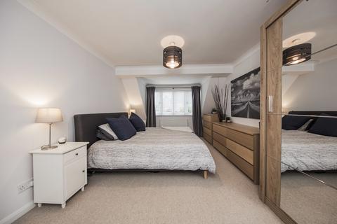 3 Badgers Close, Crowborough, TN6 1RL
