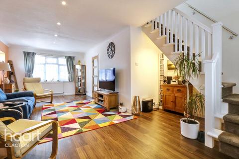 41 Cliff Road, Holland-on-sea, Clacton-on-sea, CO15 5QQ