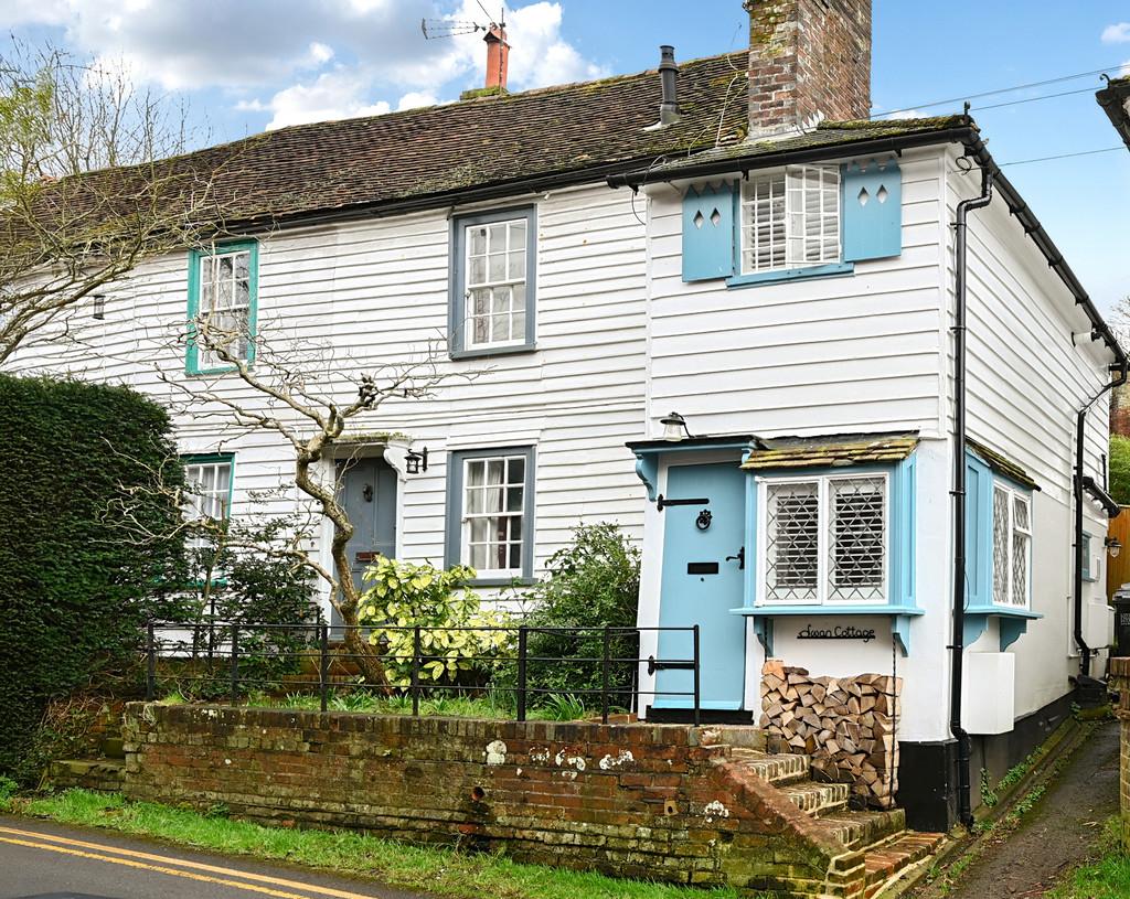 SWAN COTTAGE - FAIR LANE - TN325 AS - PHOTOS (3) co