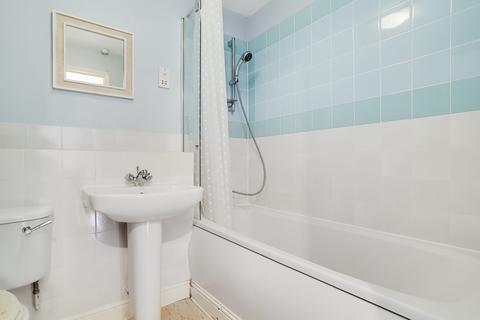 Flat C, 5 Windsock Close, London, SE16 7FL